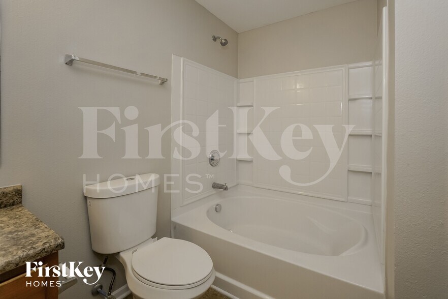 Building Photo - 11427 Arches Dr