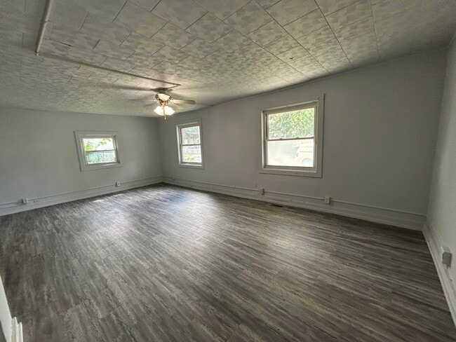 Building Photo - 707 Florida St
