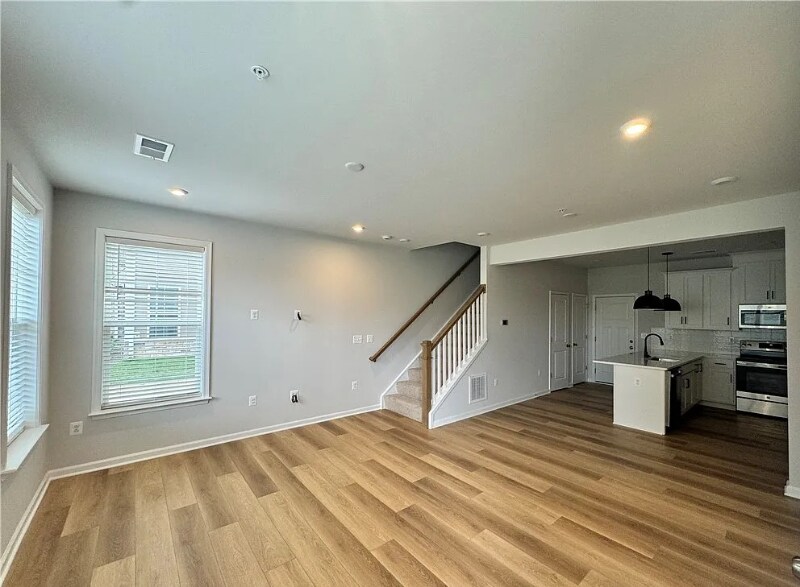 Building Photo - 9006 Thomas Mill Dr