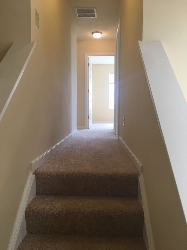 Building Photo - 1616 Fawcett Ln