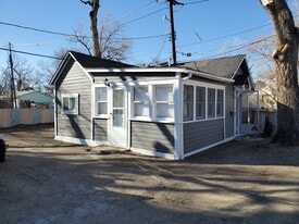 Building Photo - 635 Elm Ave