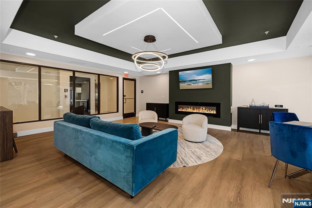 Building Photo - 1435 10th St