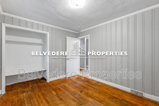 Building Photo - 504 Rosebriar Ct