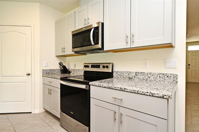 Building Photo - 440 Baroness Way