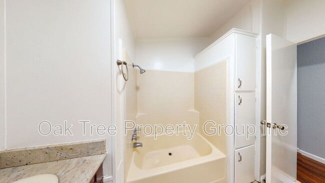 Building Photo - 2219 23rd Ave