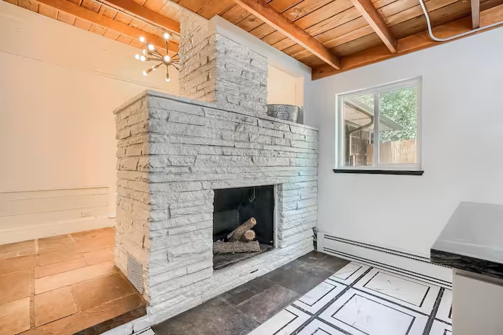 Building Photo - 7580 W 33rd Ave