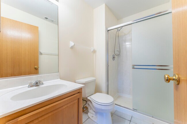 Building Photo - 61 Cantal Ct