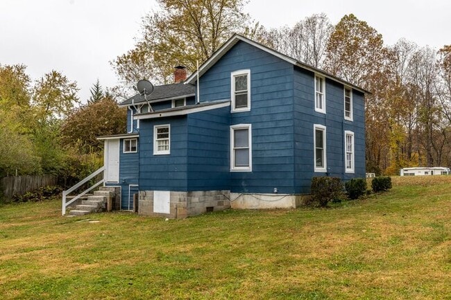 Building Photo - 5247 Alberene Rd