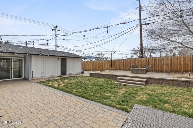 Building Photo - 701 Bowman Dr