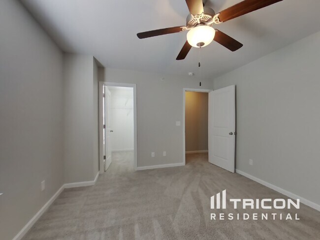 Building Photo - 508 Hickory Leaf Ct