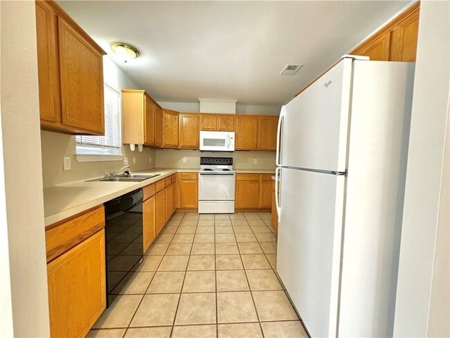 Building Photo - 2330 Trace Meadows