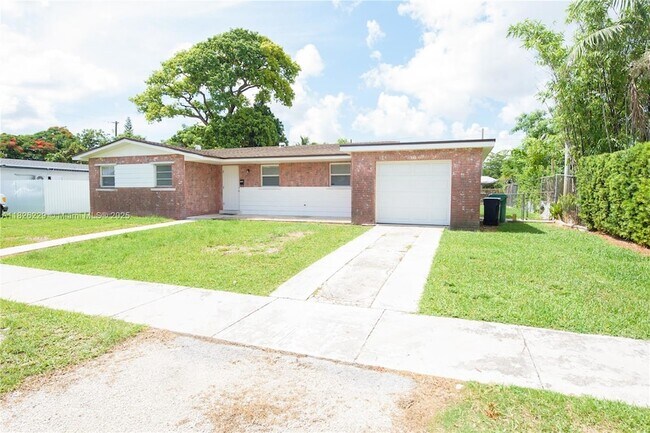 Building Photo - 15410 SW 295th St