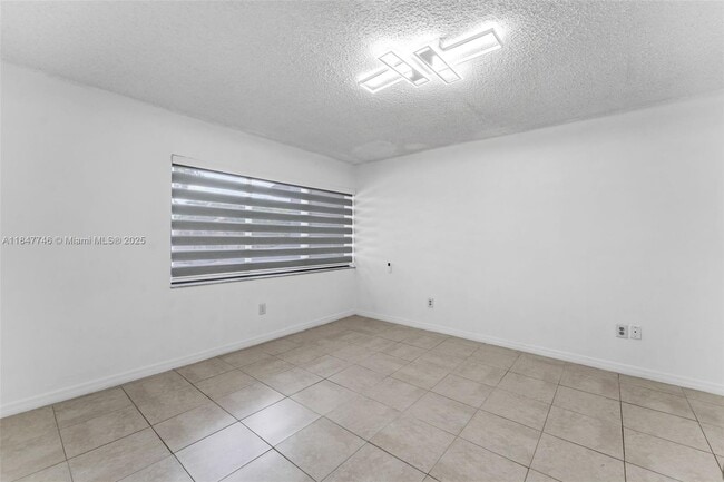 Building Photo - 6608 SW 114th Ave