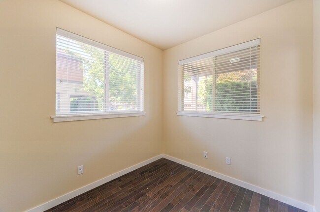 Building Photo - 3Bd Bothell Home!