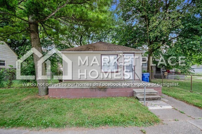 Primary Photo - 8242 Jackson Ave