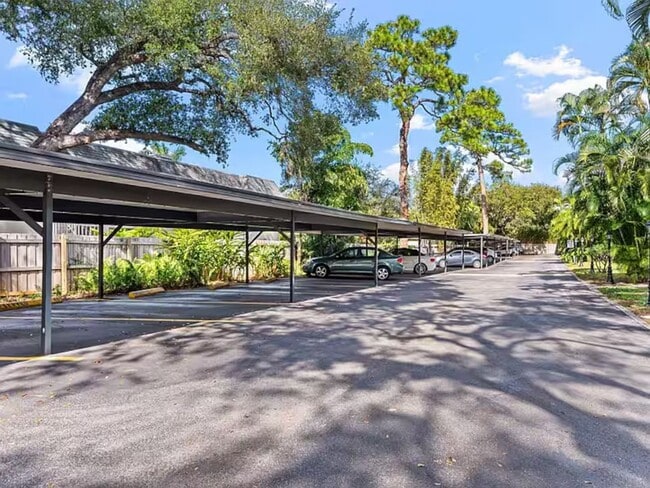 Building Photo - 3700 S Osprey Ave