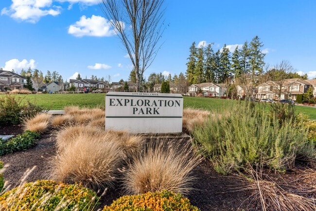 Building Photo - Welcome to this stunning 4-bedroom, 2.5-bath home in desirable Mill Creek, WA.