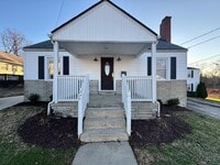 Building Photo - 211 Langford Ct