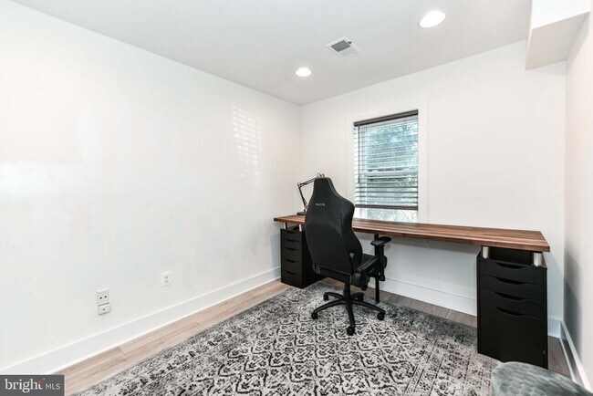 Building Photo - 3345 5th St S