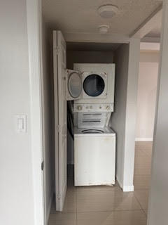 Building Photo - 651 Lyons Rd