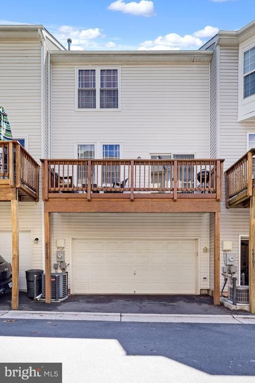 Building Photo - 46209 Walpole Terrace