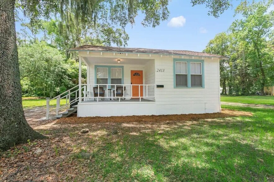 Building Photo - 2413 Schumacher Ave
