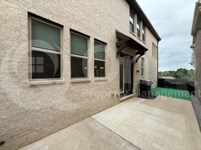 Building Photo - 732 Patriot Ln