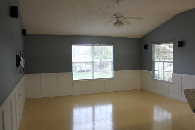 Building Photo - 6476 Sailport Cove