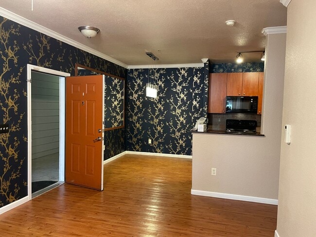 Building Photo - 8434 Walerga Rd