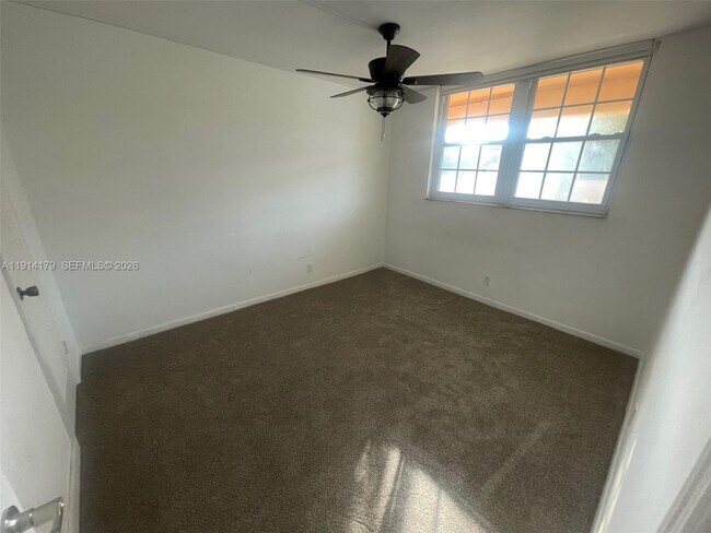 Building Photo - 4500 N Federal Hwy