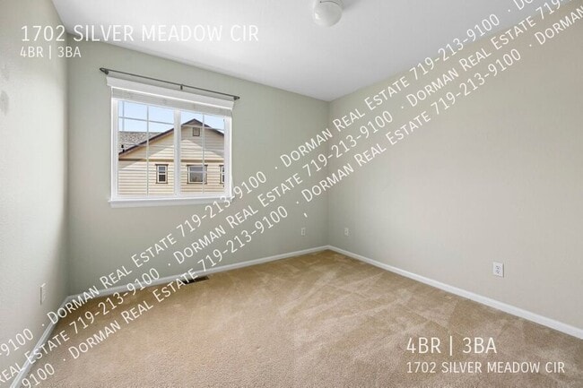 Building Photo - 1702 Silver Meadow Cir