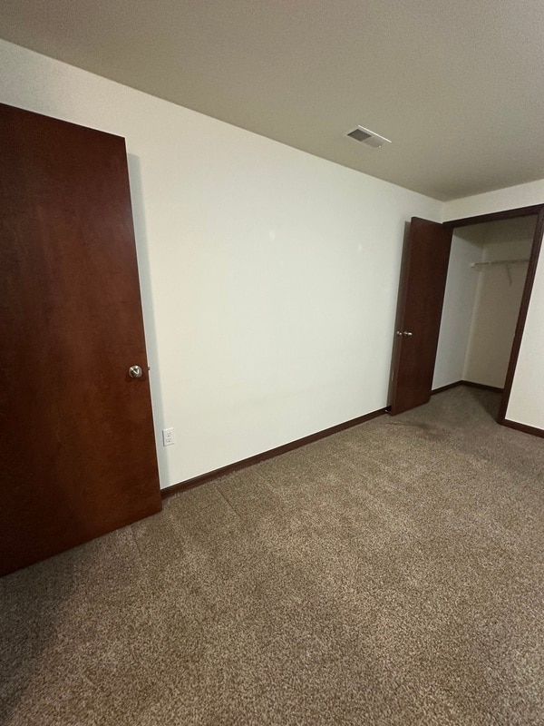 Building Photo - 1121 Prairie Rose Dr SW