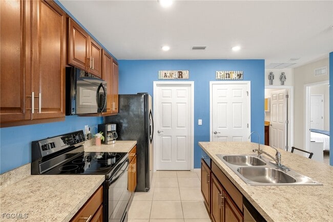 Building Photo - 10733 Crossback Ln