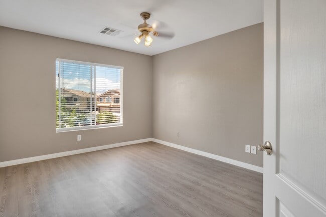 Building Photo - 3520 Glorious Iris Pl