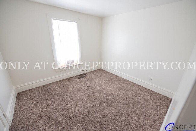 Building Photo - 5000 S Jones Ct