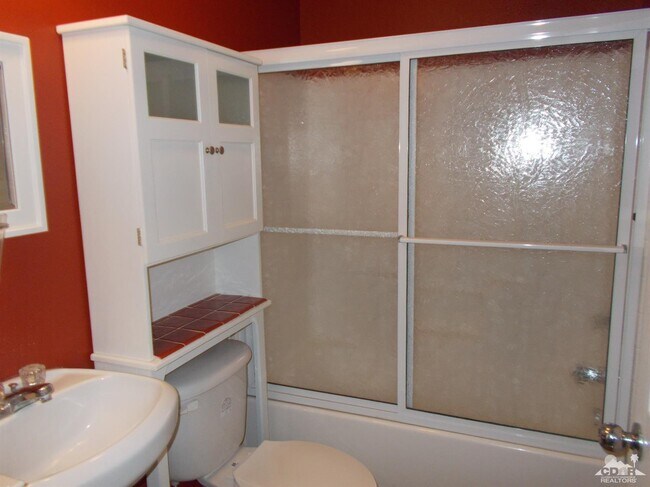 Building Photo - 9641 Vista Del Valle