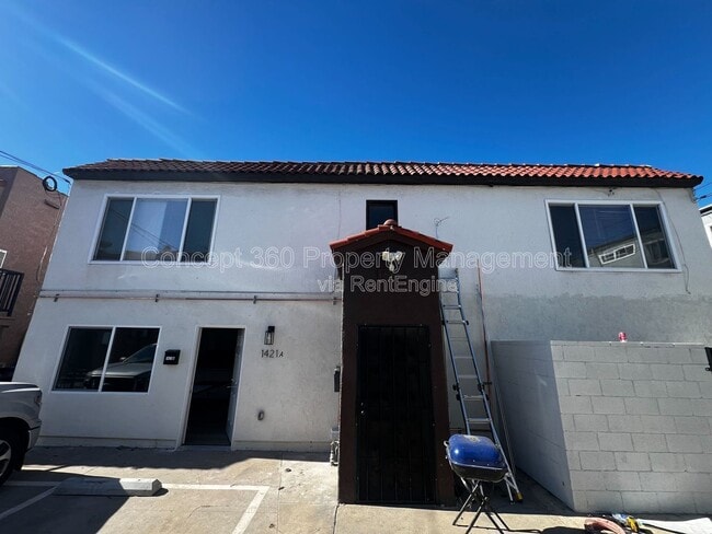 Building Photo - 1421 1/2 Obispo Ave