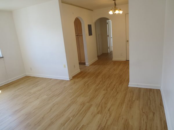 Building Photo - 5712 Phillips Ave