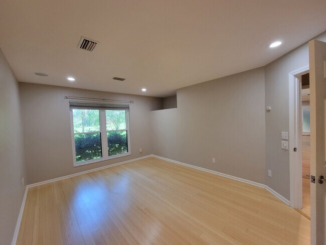 Building Photo - 4 bedroom house for rent on Killearn Estat...