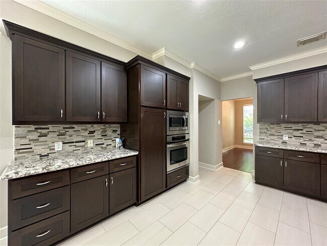 Building Photo - 2903 Autumn Cove Ct