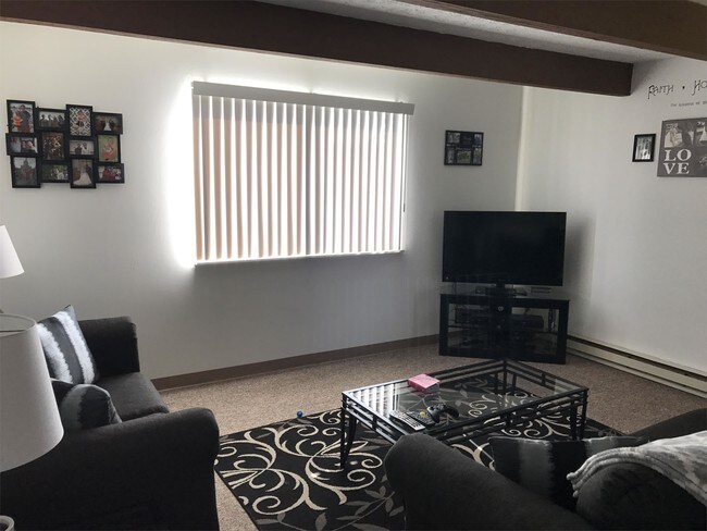 Building Photo - 2451 Ben Dougan Ln