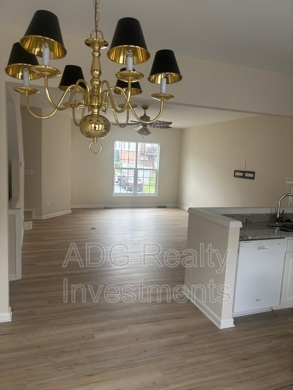 Building Photo - 5748 Werburgh St