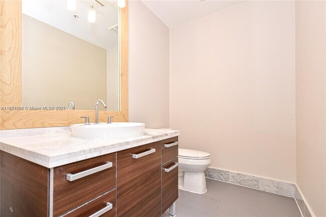 Building Photo - 244 Biscayne Blvd