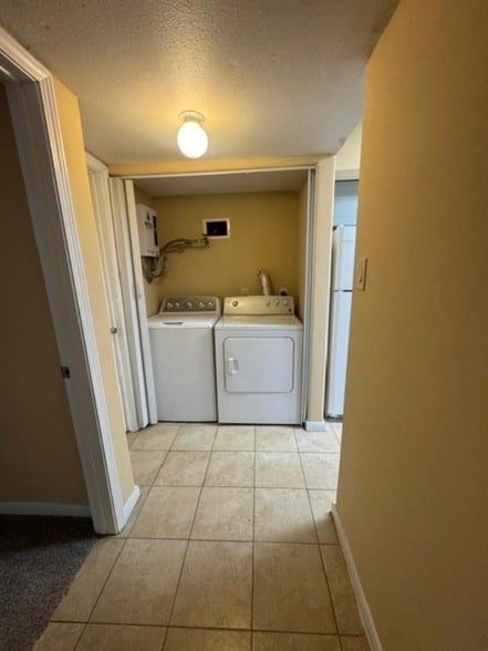 Building Photo - 16111 Aspenglenn Dr