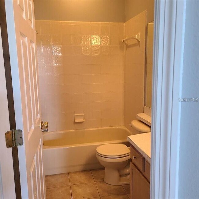 Building Photo - 2802 Baywood Ln
