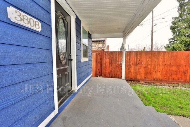 Building Photo - 3808 38th St