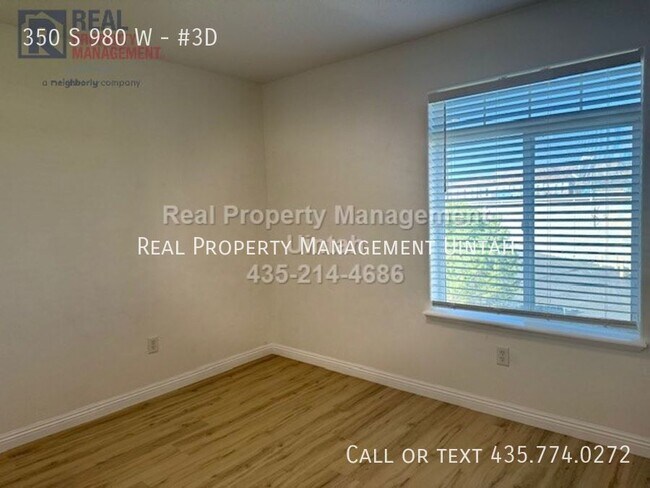 Building Photo - 980 350 S