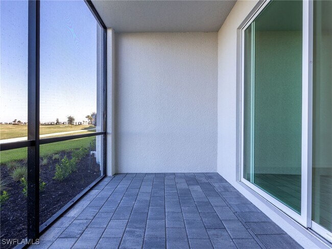 Building Photo - 5807 Double Eagle Cir