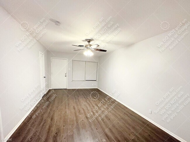Building Photo - 2 br, 1 bath Duplex - 254 Sunnyland Dr