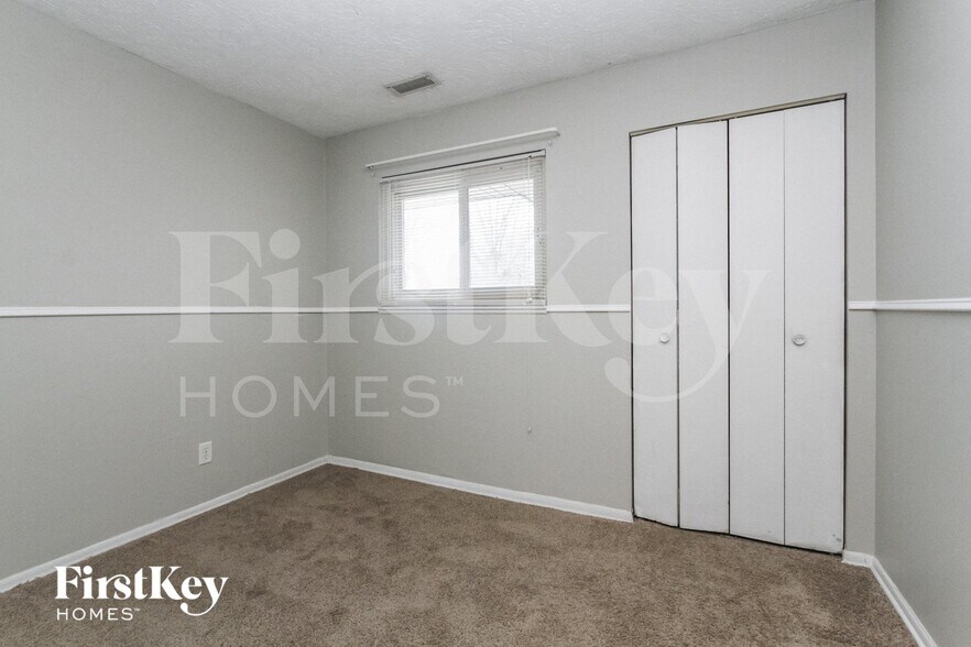 Building Photo - 416 Ada Ln